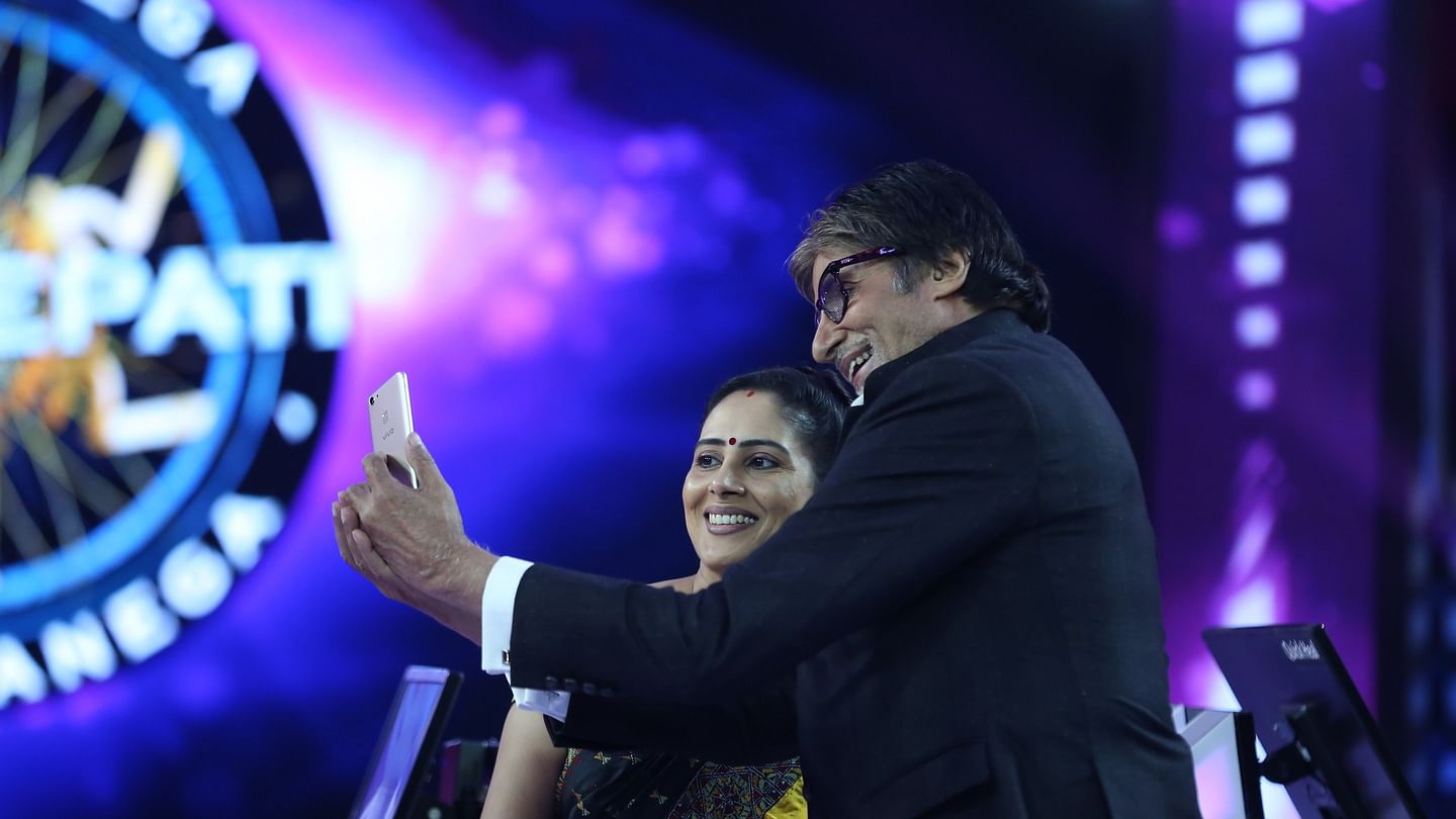 Anamika Majumdar takes a selfie with Amitabh Bachchan after her big win.