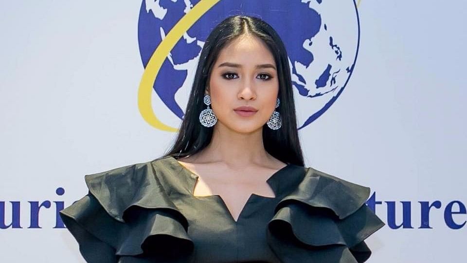 

The Myanmar beauty claims she lost her crown after she posted a video about the Rohingya crisis.
