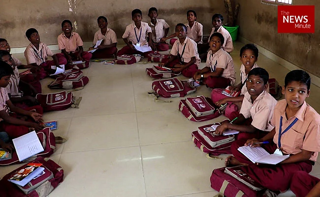Sakthi and his classmates.