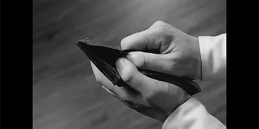Empty wallets are a reality for several young people who have difficulty managing their finances. 