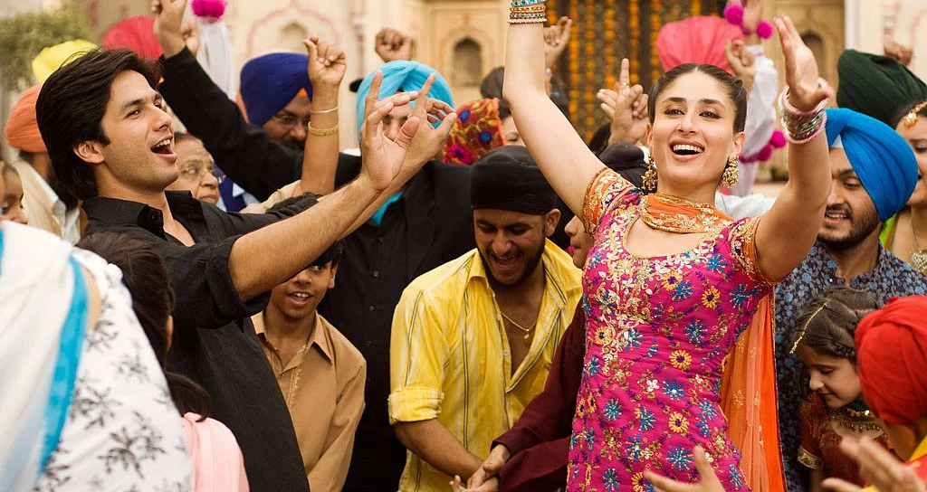 <i>Jab We Met</i>: Shahid and Kareena shoot for the <i>Nagada </i>song.