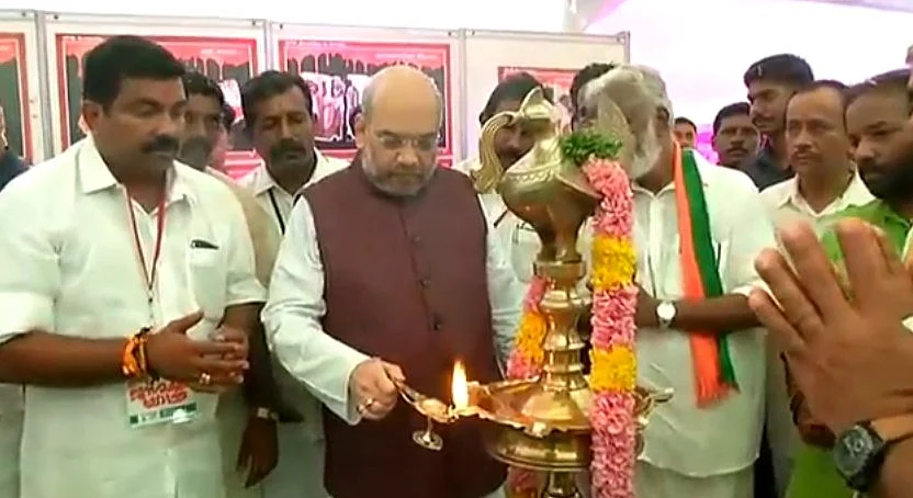 Amit Shah leads the last leg of ‘Janaraksha Yatra’ in Thiruvananthapuram. <i>(Photo: ANI)</i>