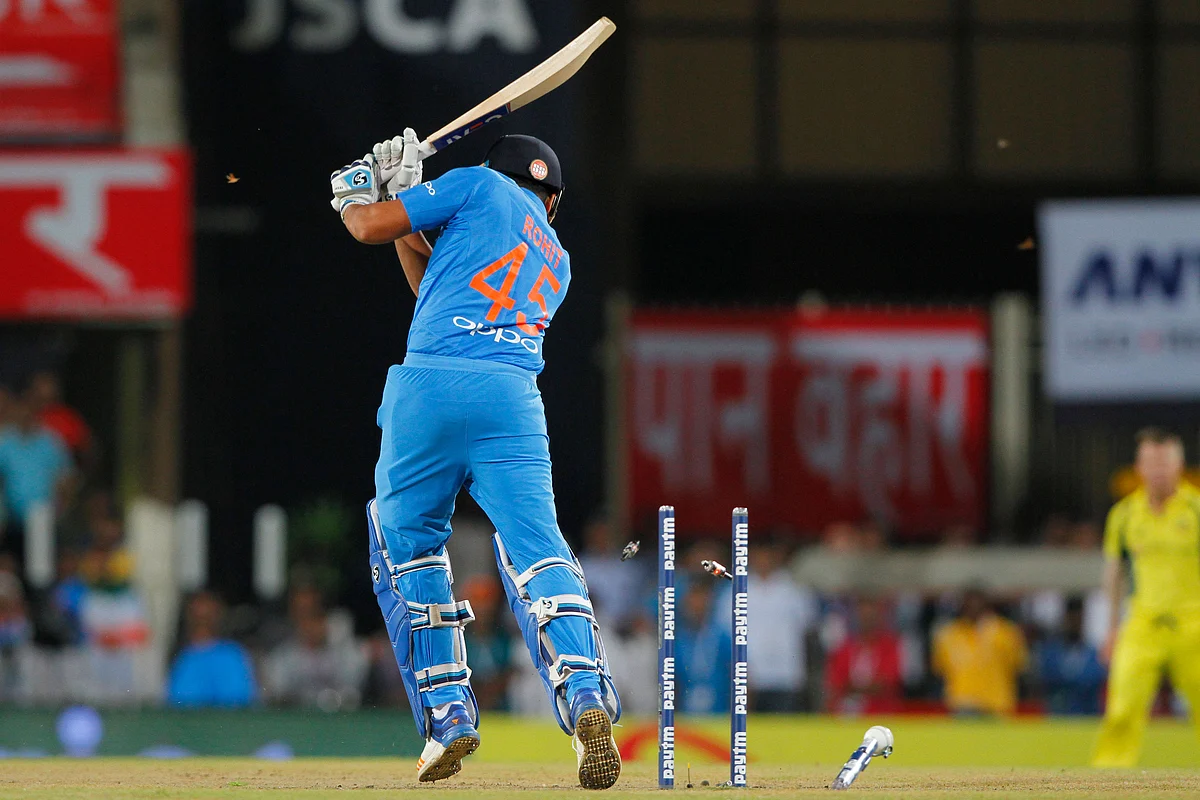 Match Blog: India Beat Australia by 9 Wickets via DLS Method