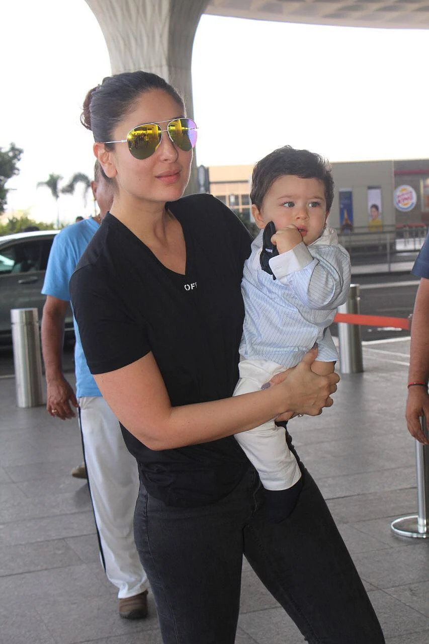 Kareena Kapoor and Taimur spotted at the airport.