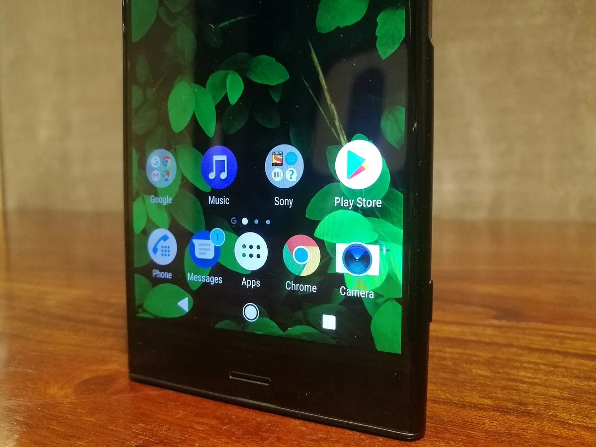 Android Oreo in the box with the XZ1