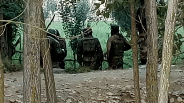 One Policeman, Two Militants Killed in J&K’s Bandipora Encounter