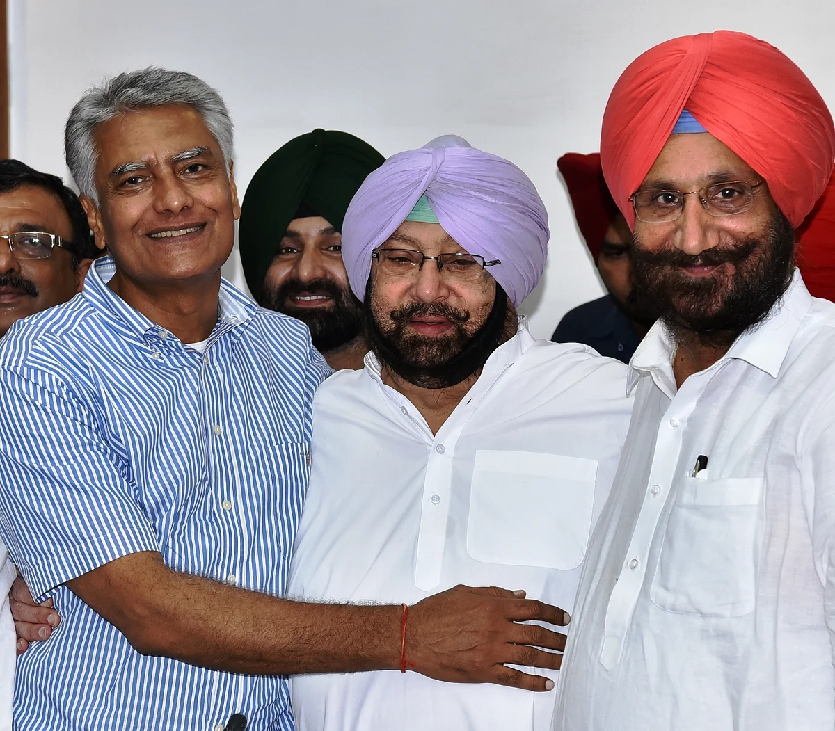 Punjab Chief Minister Captain Amarinder Singh congratulates Punjab Congress chief Sunil Jakhar who won Gurdaspur Lok Sabha seat in Chandigarh on 15 October 2017.