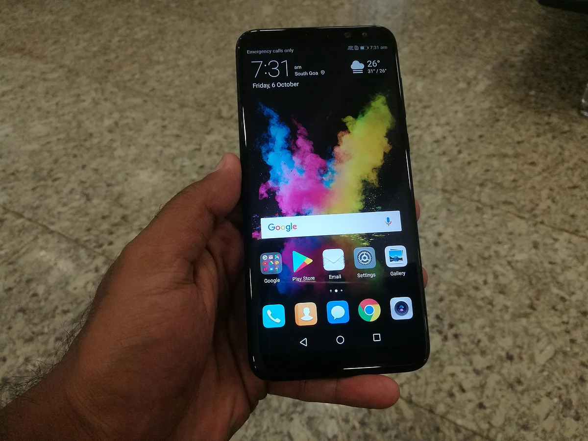 The phones sports a full view 5.9-inch display with a 18:9 screen ratio