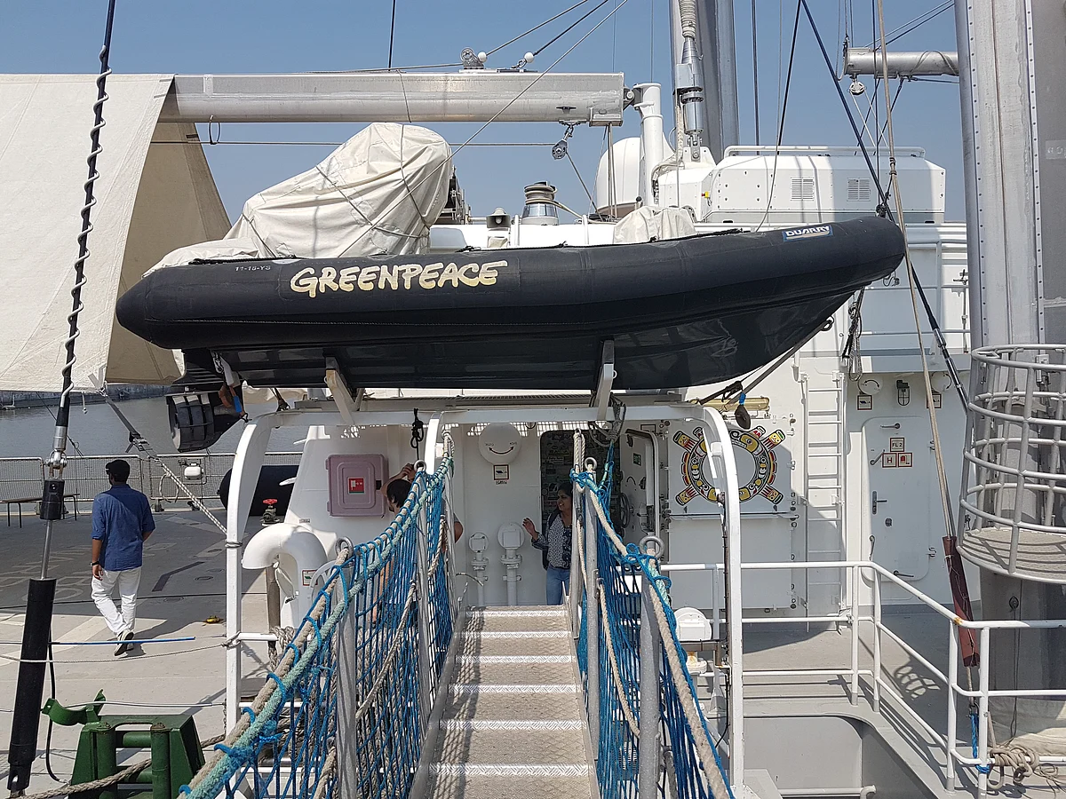 Entrance passage that lead to the docks of The Rainbow Warrior.