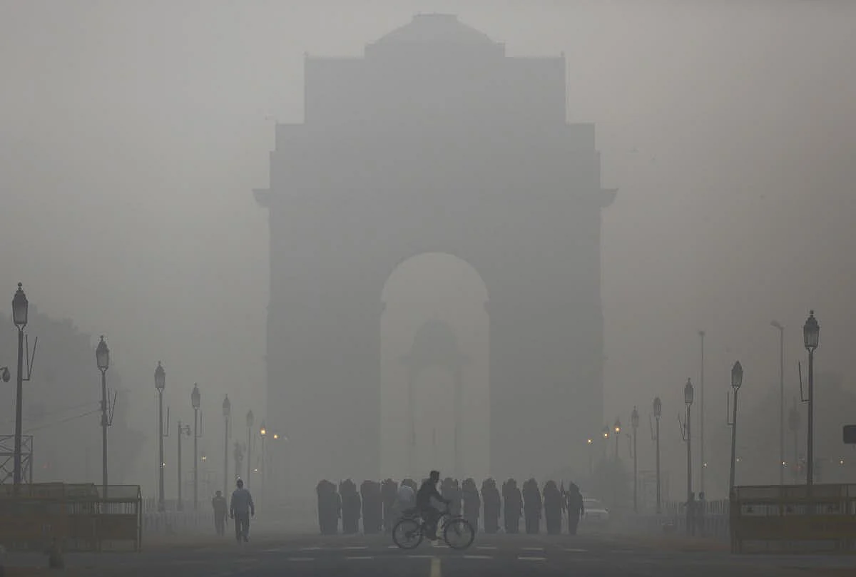 Delhi hit by alarming level of air pollution in 2016.