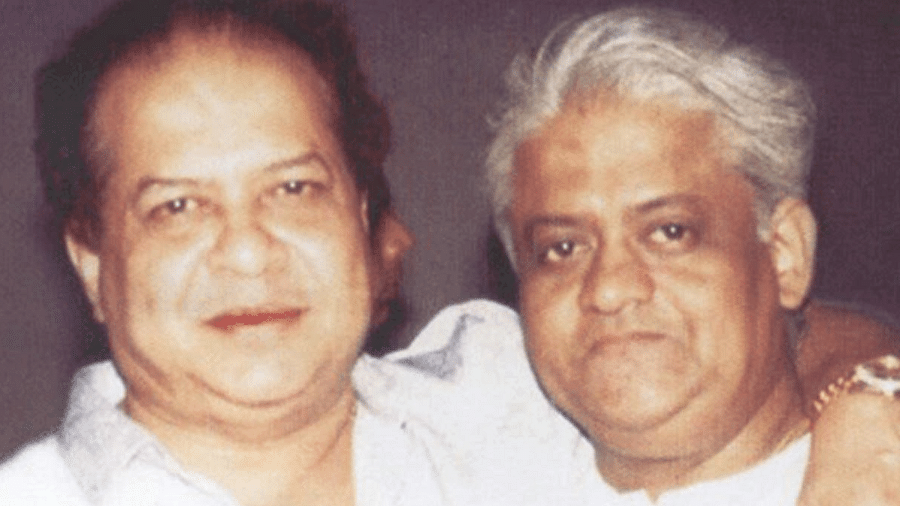 Singing along with Laxmikant-Pyarelal’s best numbers on Laxmikant’s 80th birthday
