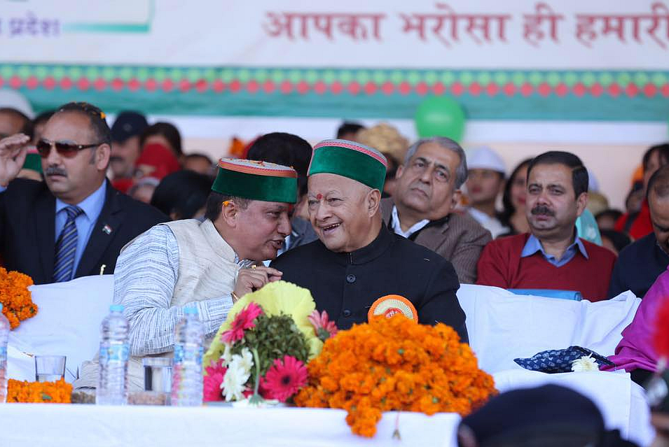 Rajinder Rana with Virbhadra Singh. 