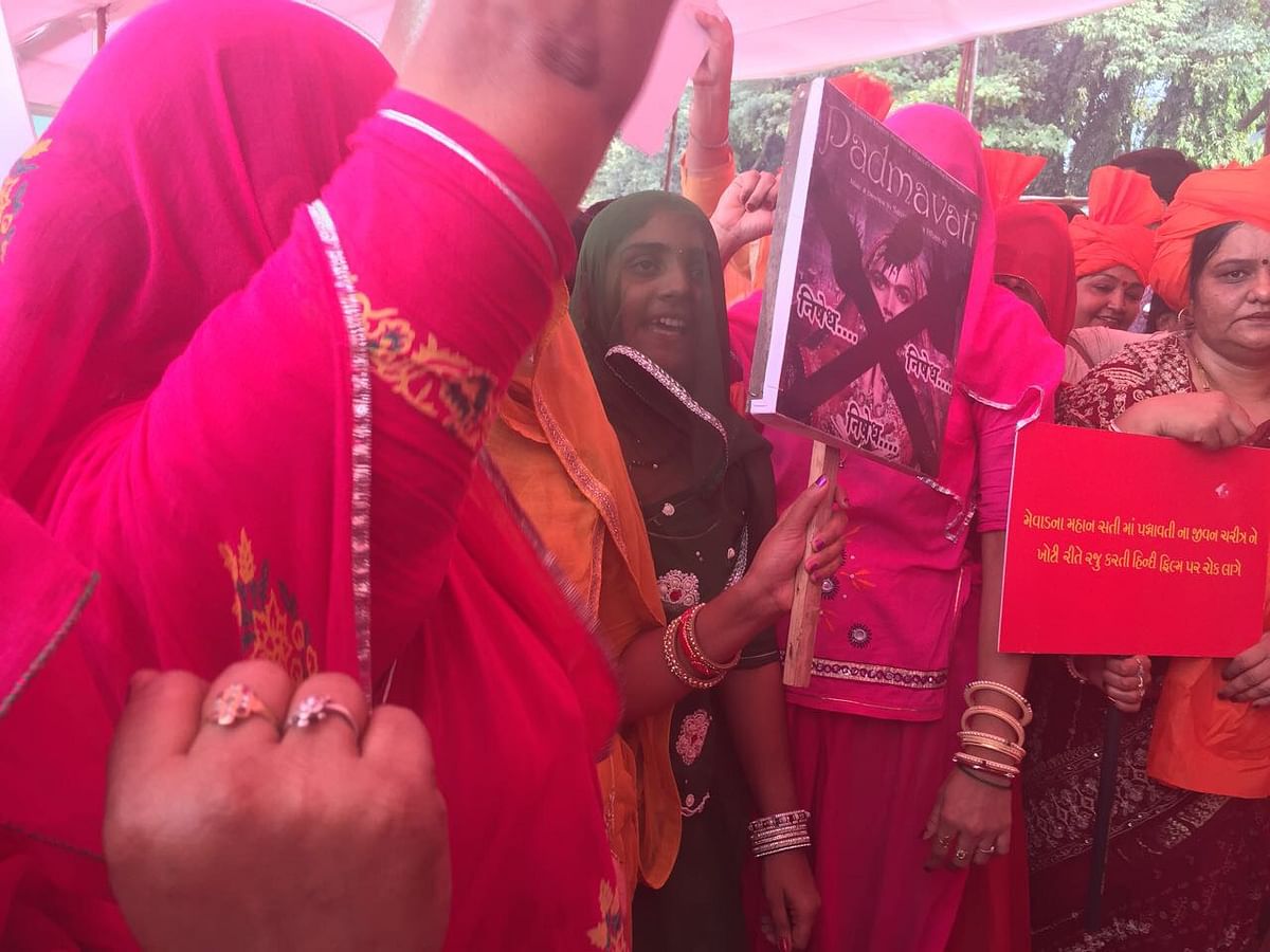Hundreds of protesters from several Rajput groups held demonstrations against Padmavati in Azad Maidan.