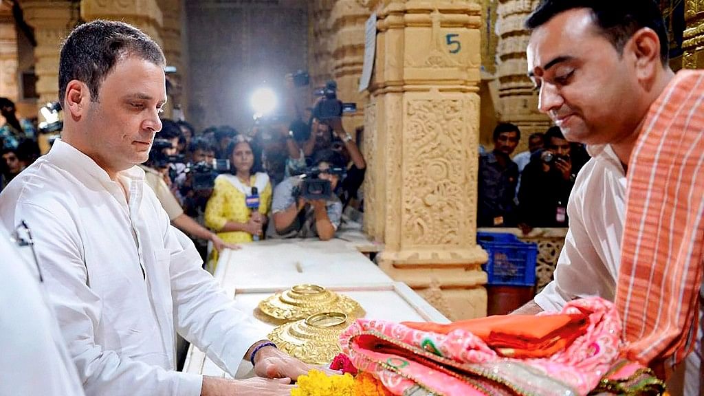Congress Vice President Rahul Gandhi offering prayers at the Somnath Temple in Gujarat.&nbsp;