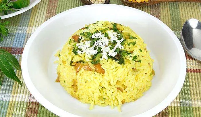 Chitranna is made well ahead of meal times to allow the rice to absorb all the spices.