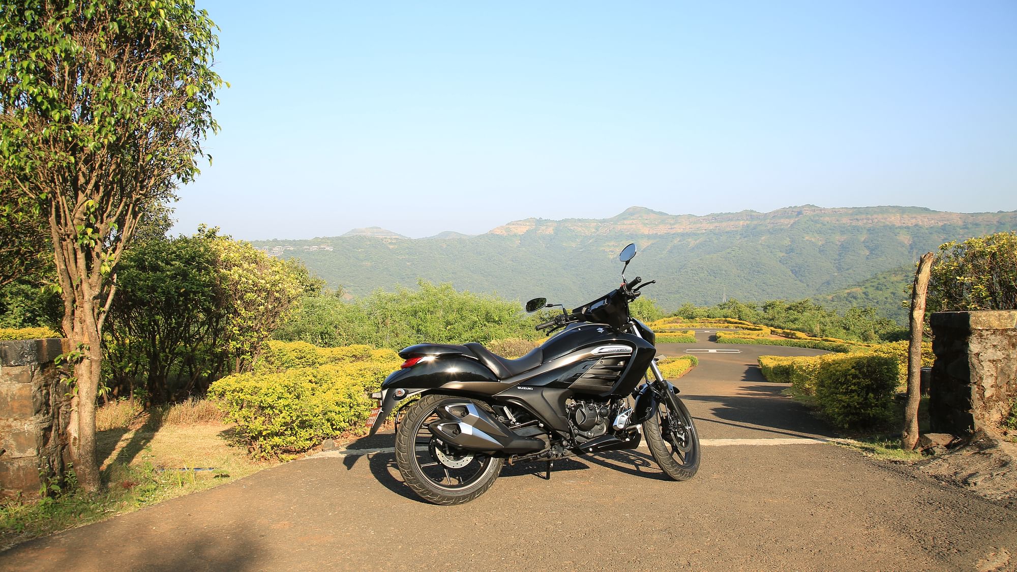 Bajaj Avenger & Suzuki Intruder – The 150 cc Cruiser Showdown