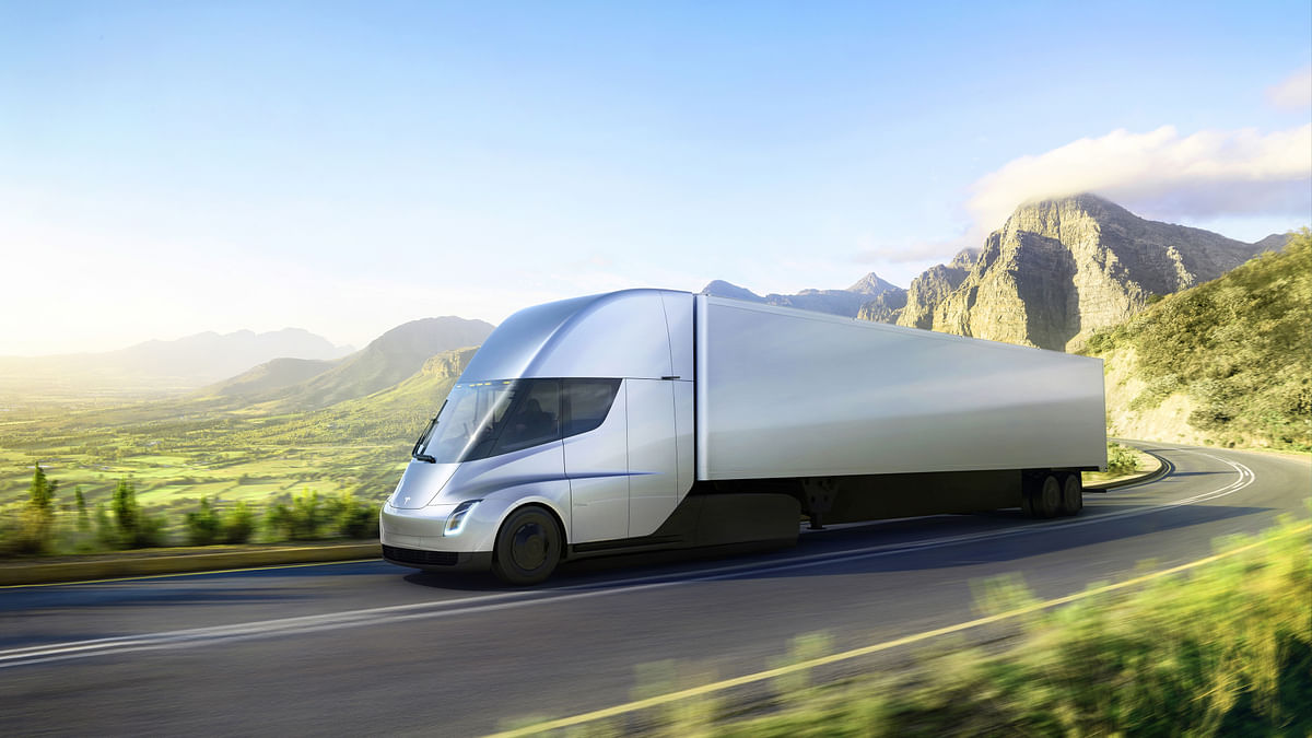 As the presentation of the truck appeared to end, the Tesla Semi opened its trailer, and the Roadster drove out.