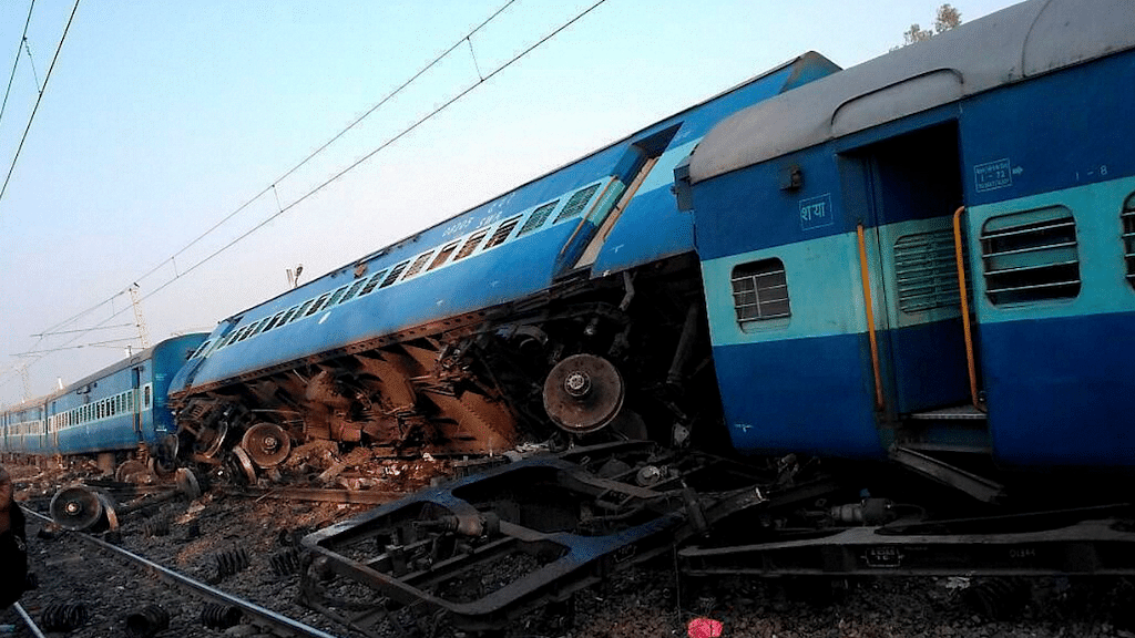 Derailed coaches of Vasco Da Gama-Patna Express train in Uttar Pradesh.&nbsp;