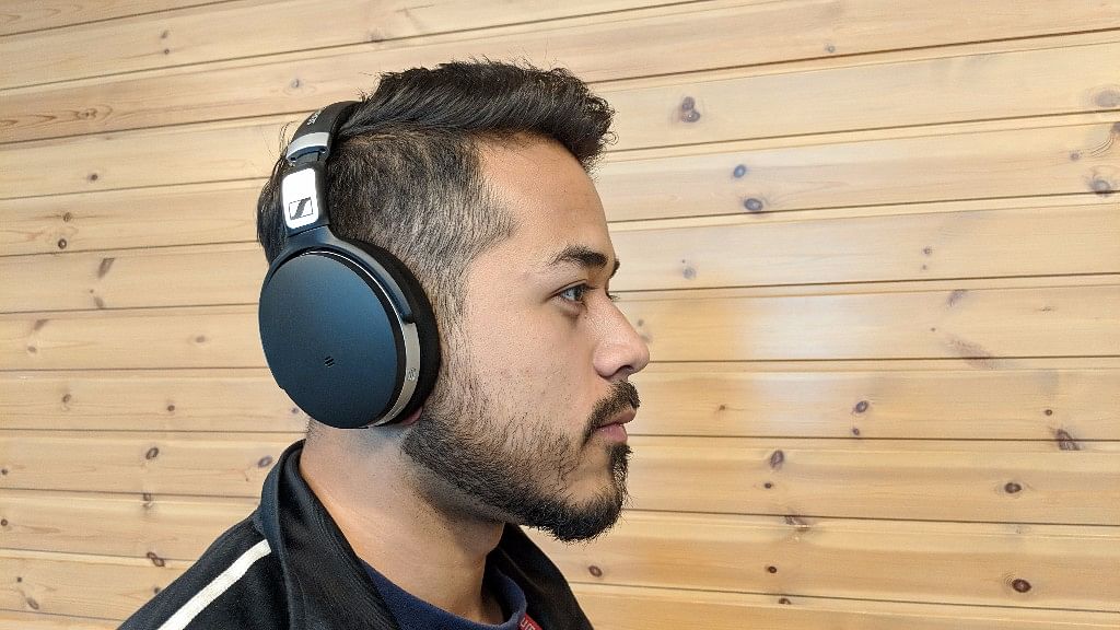 Sennheiser HD 4.5BT is wireless and offers noise cancellation.&nbsp;