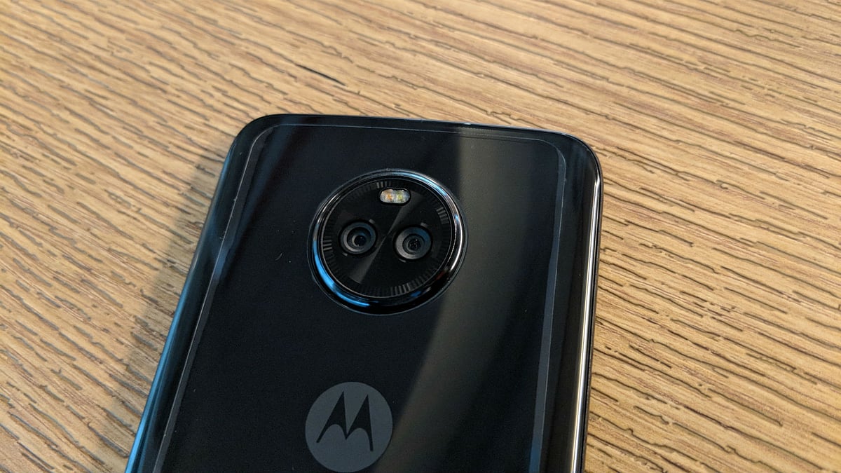 Motorola Moto X4 First Impressions First Moto X With Dual Cameras