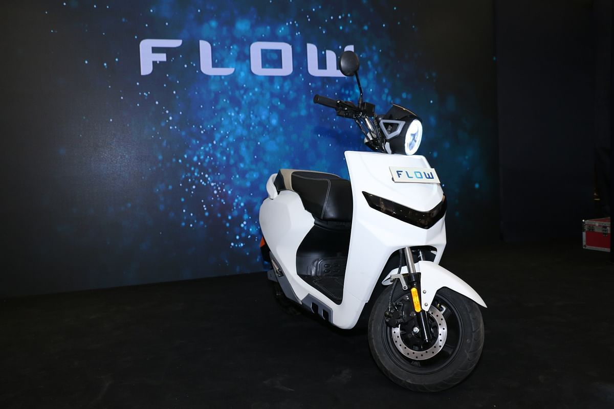 Flow can go about 80 km on a single charge and hit a top speed of 60 kmph. It features a removable battery pack.