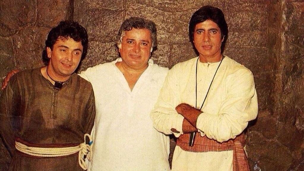 Shashi Kapoor, Rishi Kapoor, and Amitabh Bachchan on the sets of ‘<i>Ajooba</i>’.