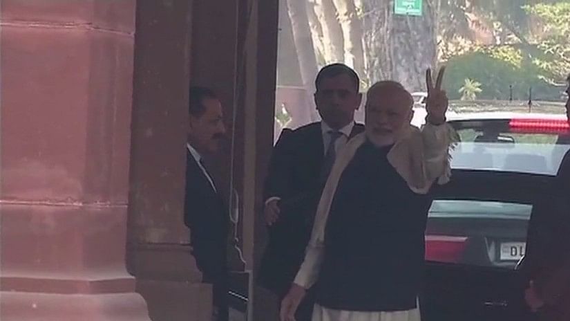 PM Modi Flashes Victory Symbol As BJP Leads In Gujarat & Himachal