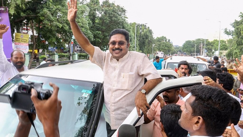 TTV Dhinakaran greeting his supporters