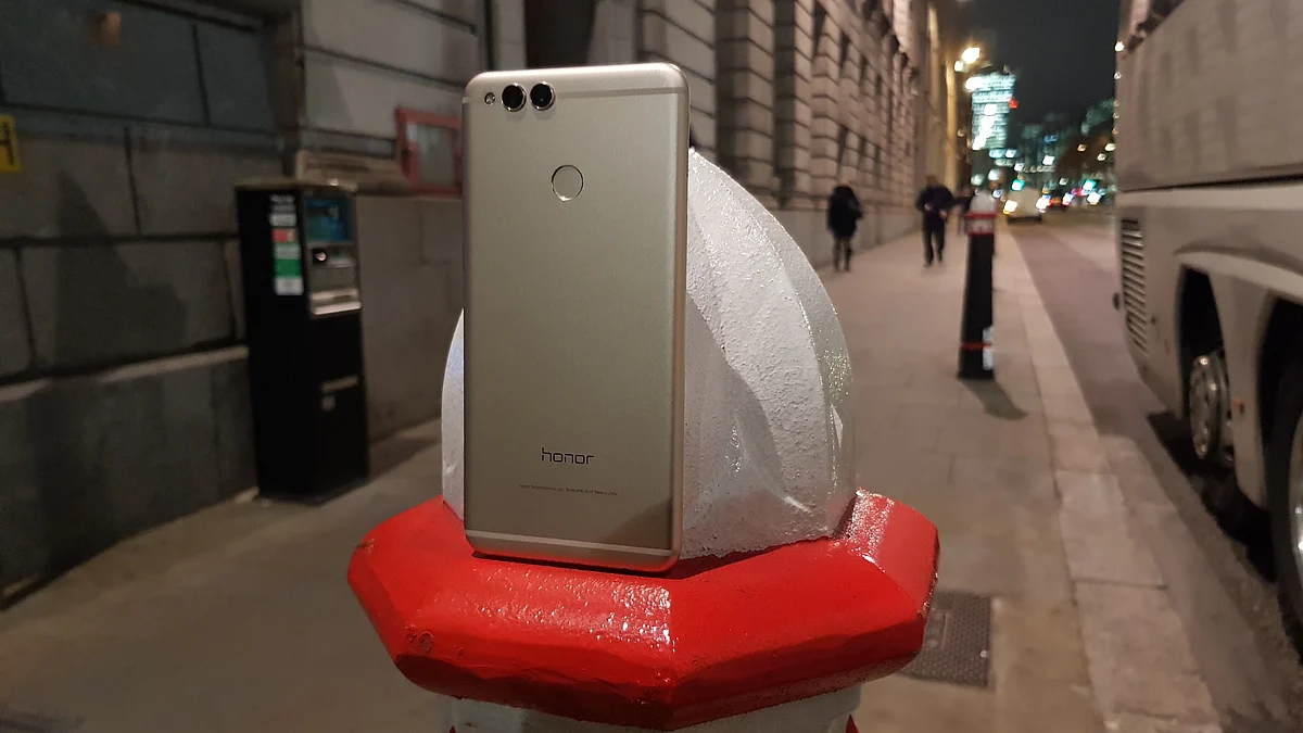 Honor 7x Review: When Being Simple & Subtle is Exciting Enough