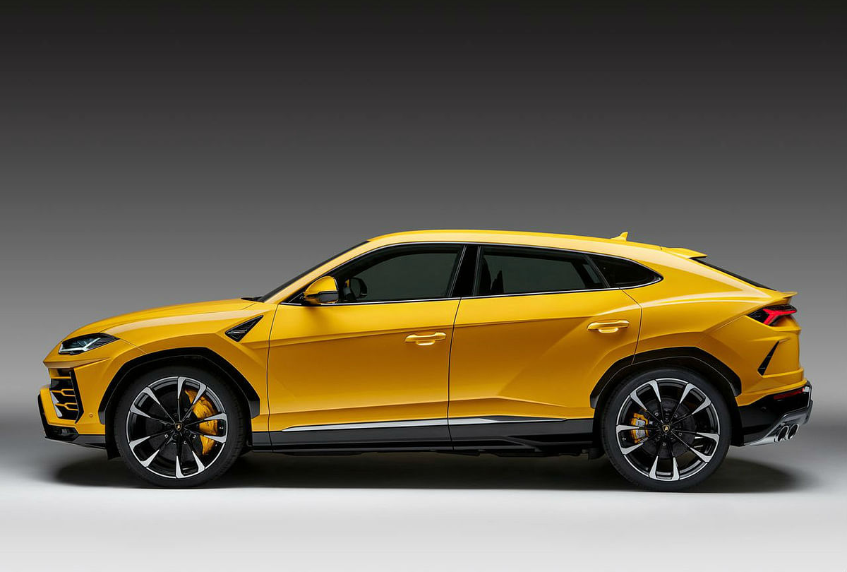 The first-ever SUV from Lamborghini shares its platform with Porsche Cayenne. 