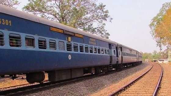 QMumbai: CR Cancels Outstation Trains Due to Fog, Jain Monk Nabbed