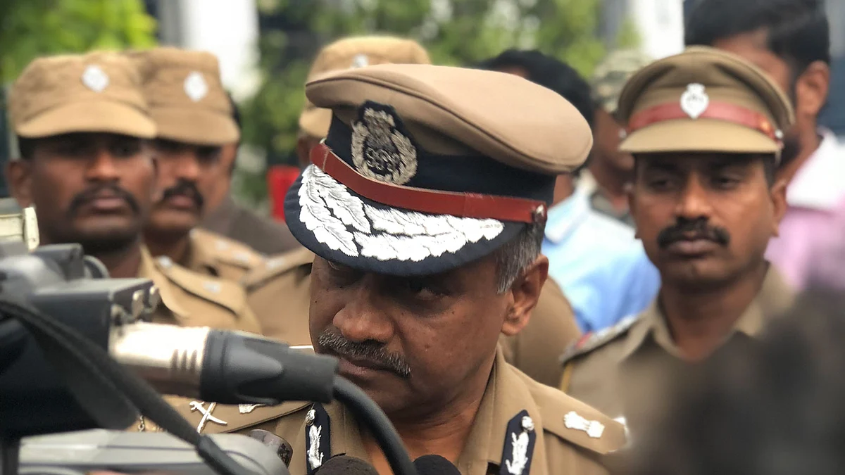 <p>Mobilising forces and machinery from the entire city, the police deployed 30 mobile patrolling jeeps and 39 two-wheelers for round-the-clock duty.</p>