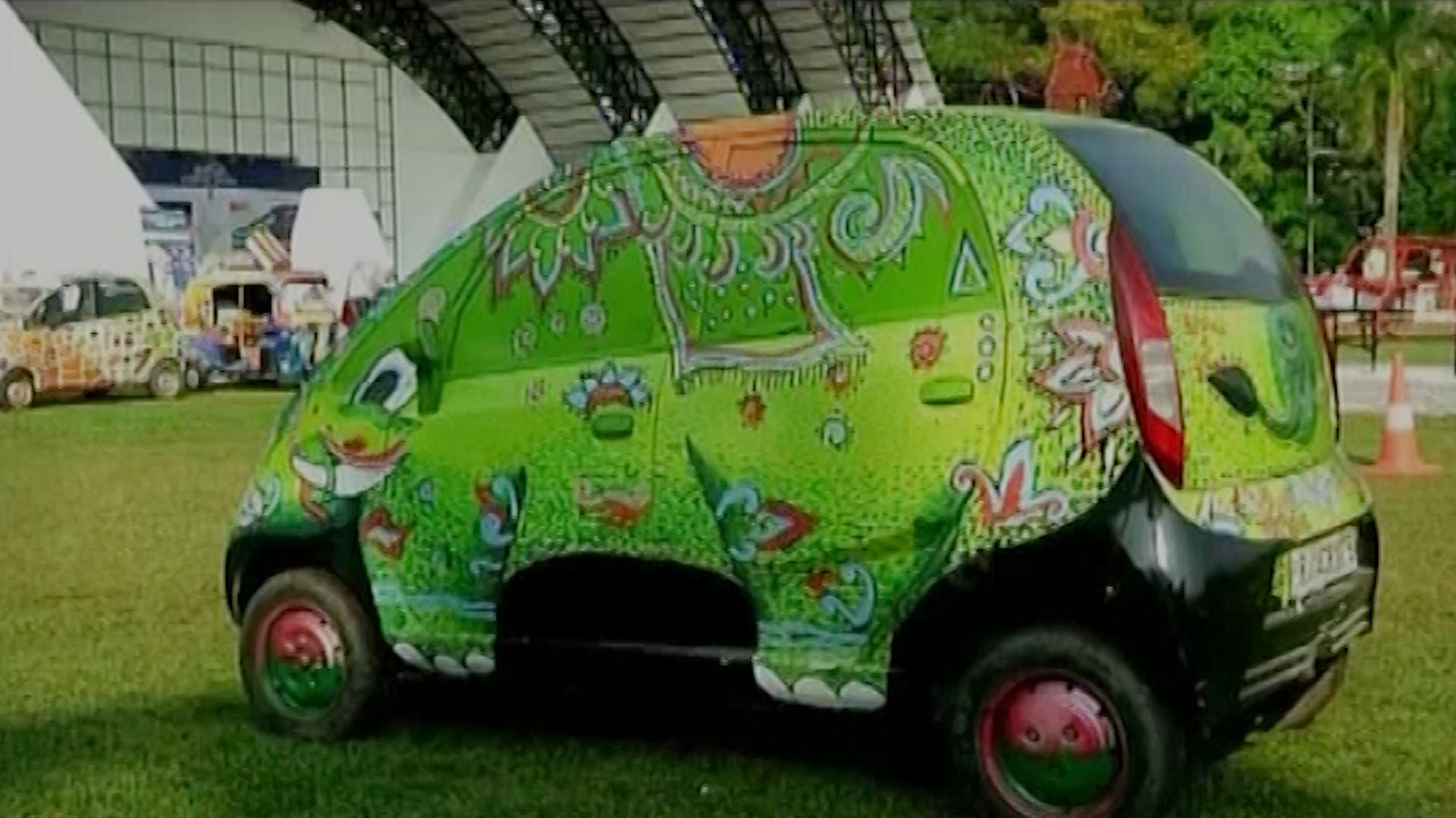 A car painted as part of the Cartist Yatra