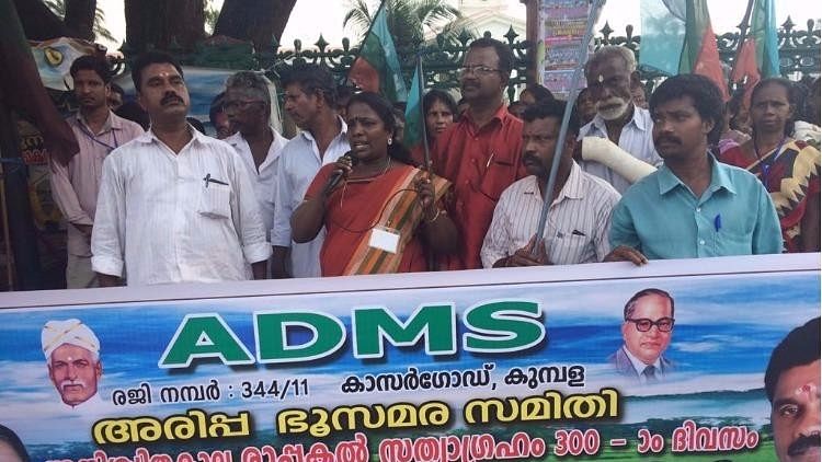 Hundreds of landless families from Arippa in the state’s Kollam district have been locked in an agitation spearheaded by the Adivasi Dalit Munnetta Samithi.