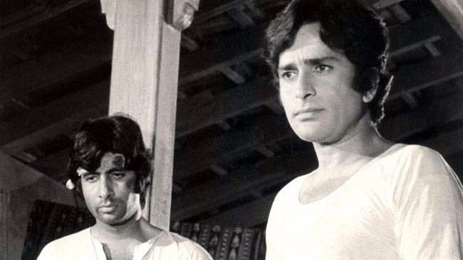 The Amitabh Bachchan-Shashi Kapoor Jodi Goes Beyond Any Deewar