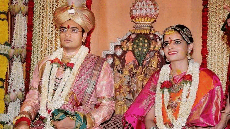 File image of  Mysuru’s titular Maharaja Yaduveer Krishnadatta Chamaraja Wadiyar and his wife, Trishikaa Kumari Devi.
