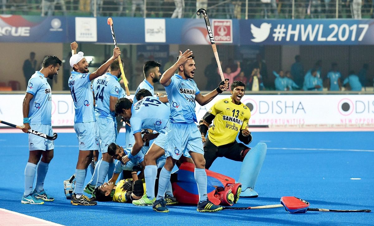 India beat Belgium in penalty shoot-out to reach the semi-finals of the Hockey World League Final.