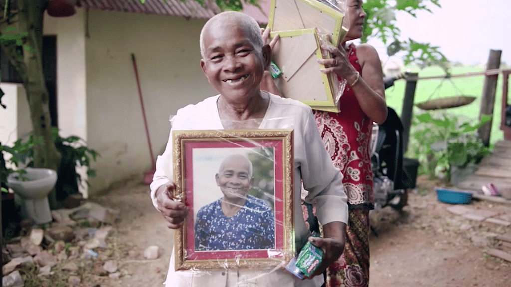 “My First Selfie” Project is Bringing Smiles to Cambodia
