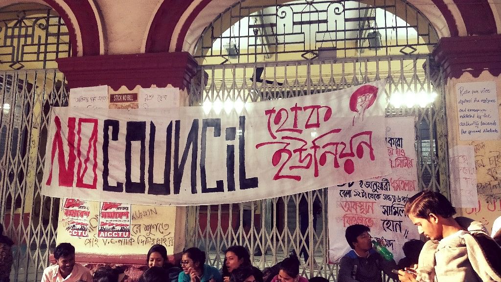 Students protest outside the Vice-Chancellor’s office in Jadavpur University.
