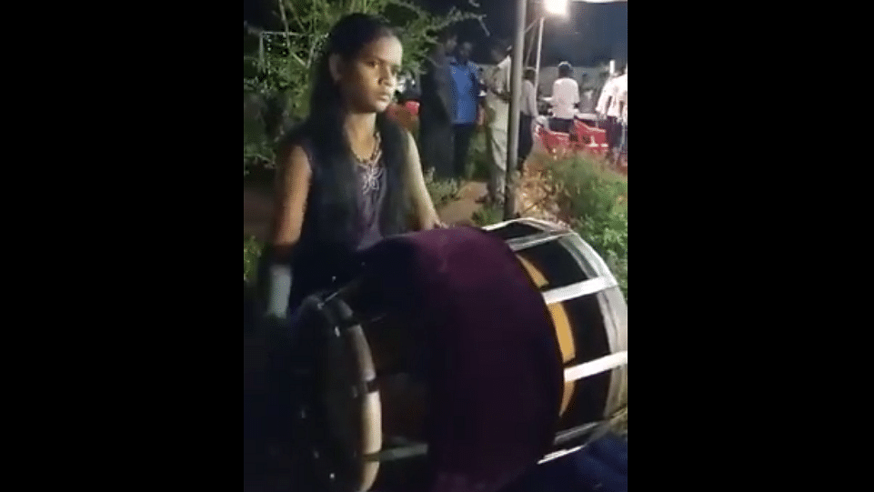 Manishankar is one of the youngest <i>thavil vidwans</i> in India, and possibly one of the few women players of the instrument in the country.