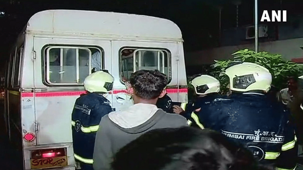 Injured being rushed to a hospital in Mumbai’s Marol.&nbsp;
