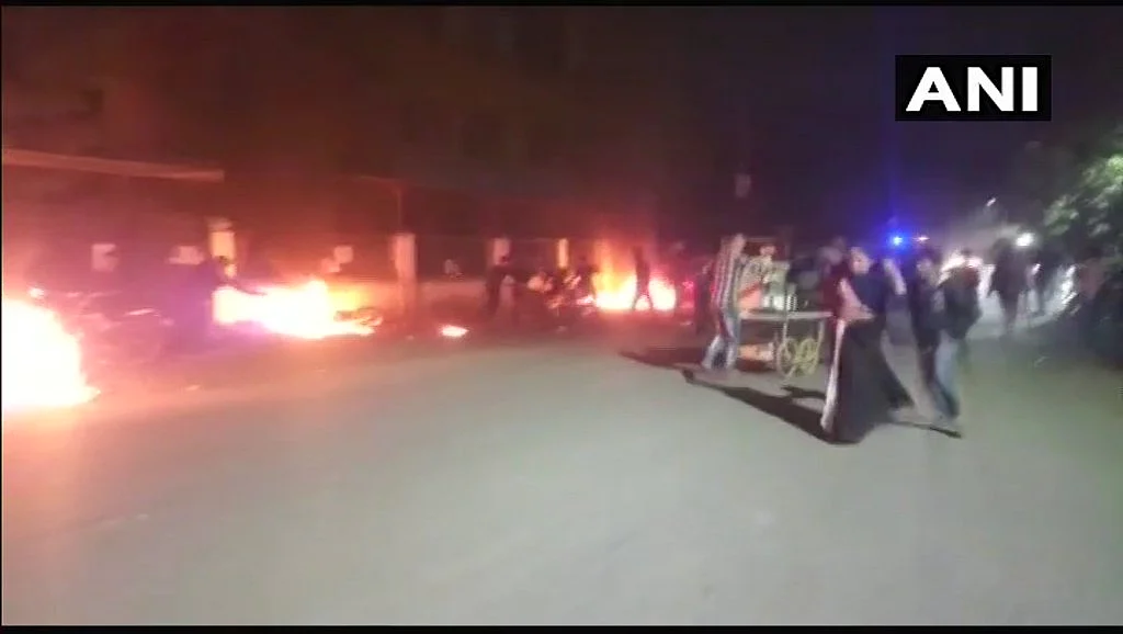 ‘Padmaavat’ Live: Bhansali Behind School Bus Attack, Says Kalvi