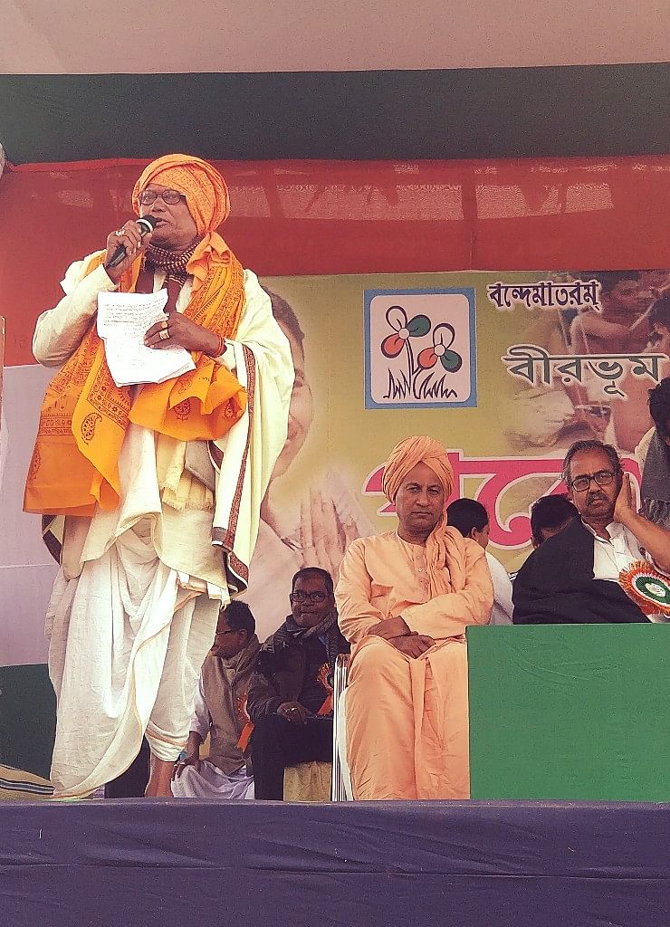 Over 2,000 priests came for the TMC’s Brahmin Sammelan. The Quint travelled to Birbhum to get a sense of the event.