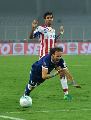 Kolkata: Players in action during an ISL match between ATK and Chennaiyin FC at Salt Lake Stadium in Kolkata, on Jan 25, 2018. (Photo: Kuntal Chakrabarty/IANS)