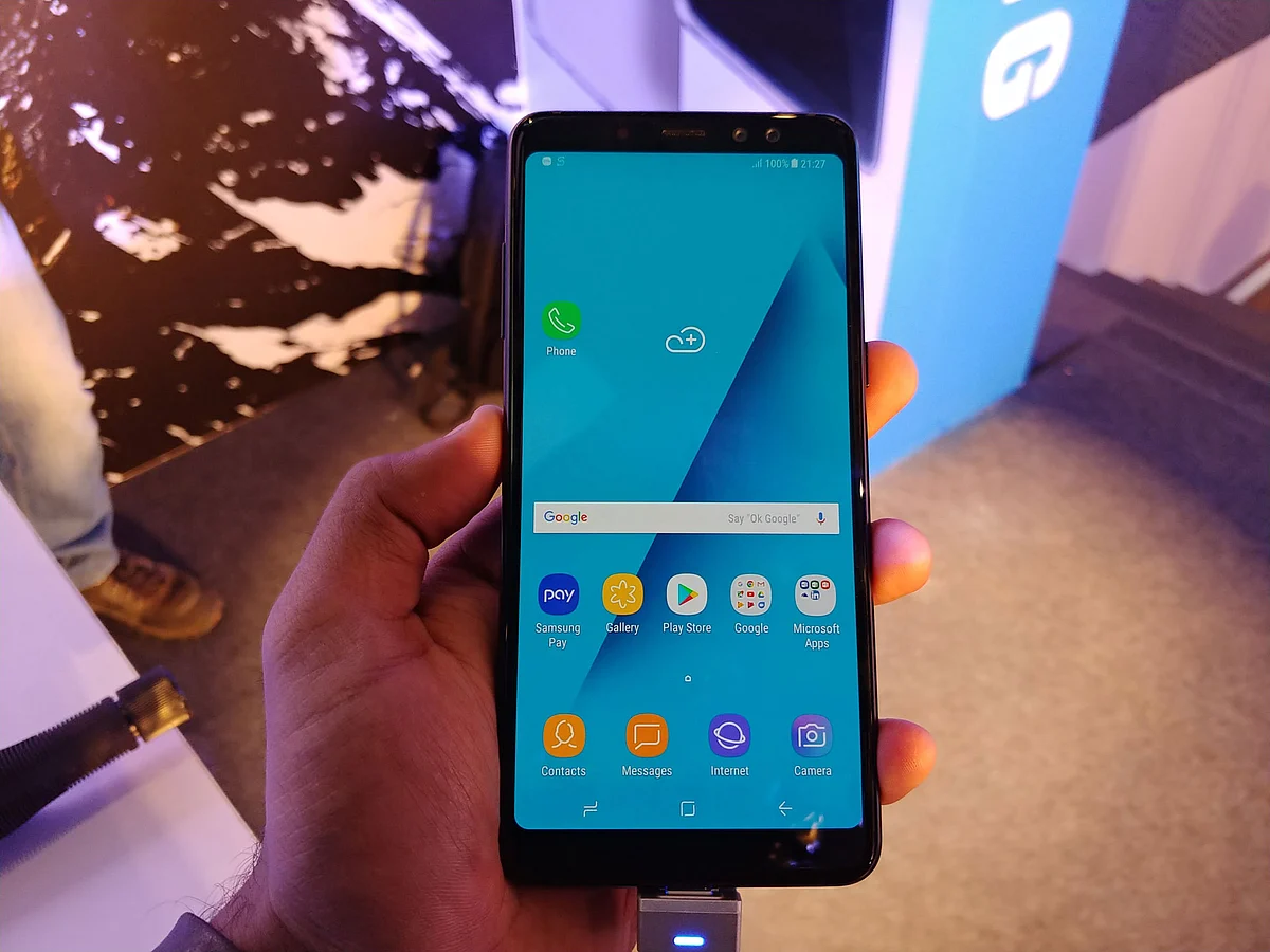 The first Samsung phone with a dual front camera