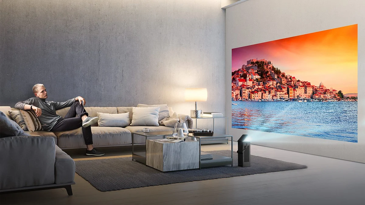 LG also launches its 4k-enabled projector at CES 2018. 