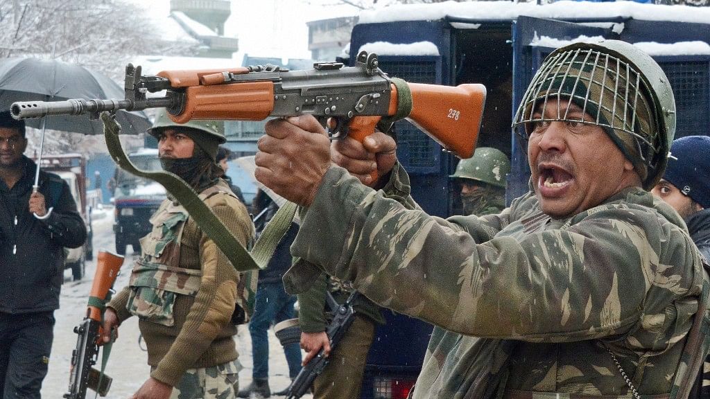 File photo of security personnel taking positions during an encounter with the militants in Srinagar. Image used for representational purpose.&nbsp;