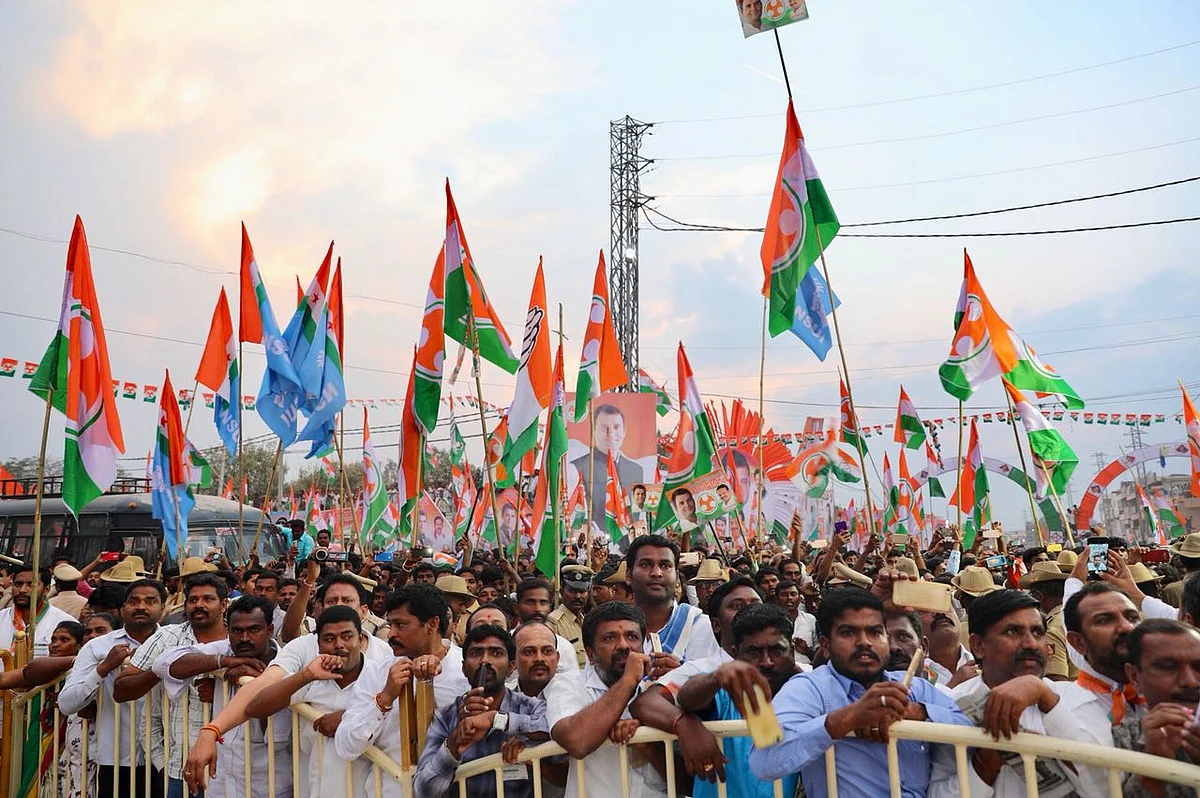 Photos from Rahul Gandhi’s north Karnataka rally.