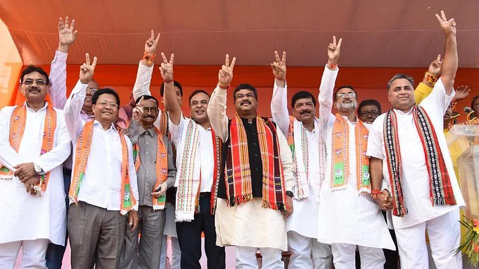 The 6 TMC MLAs after joining the BJP.
