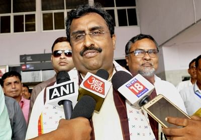 Madhav slams Tharoor for comparing NPP with 'wagging tail' of BJP